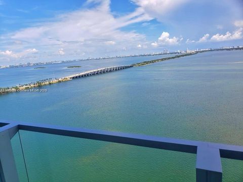 2900 NE 7th Ave 3805 Miami FL 33137