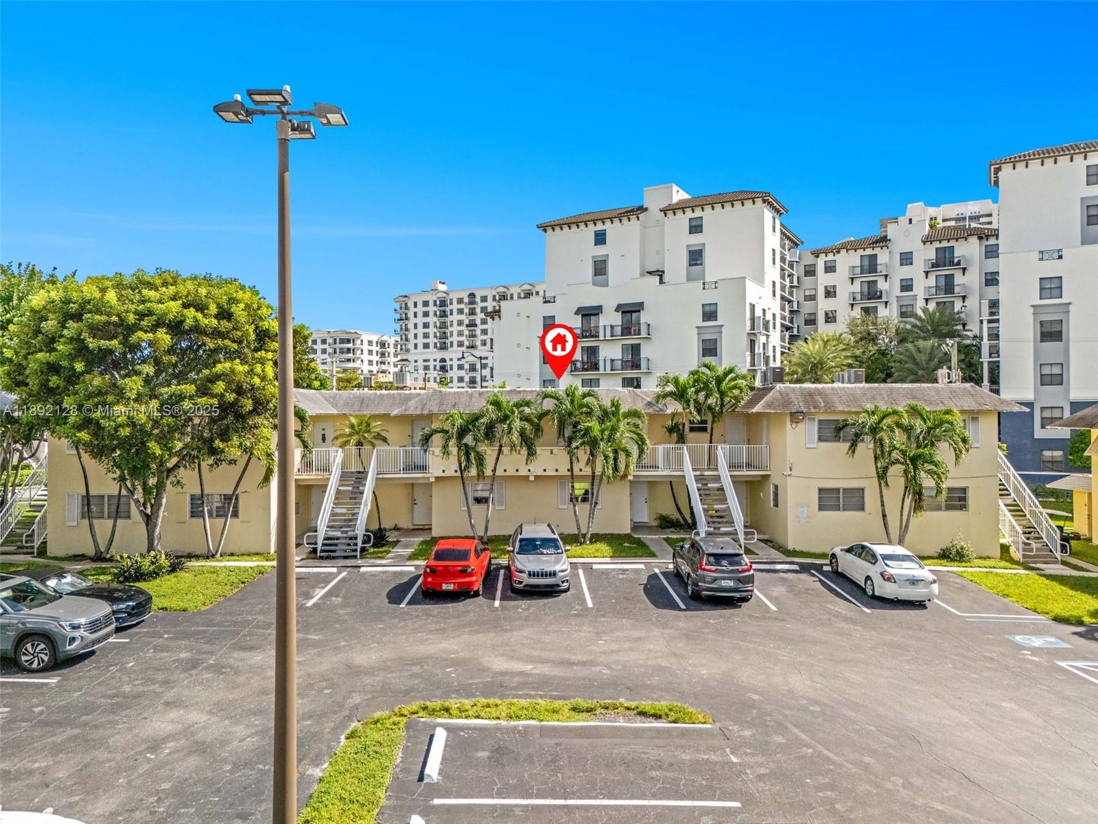 VILLAGE AT DADELAND CONDO - Residential