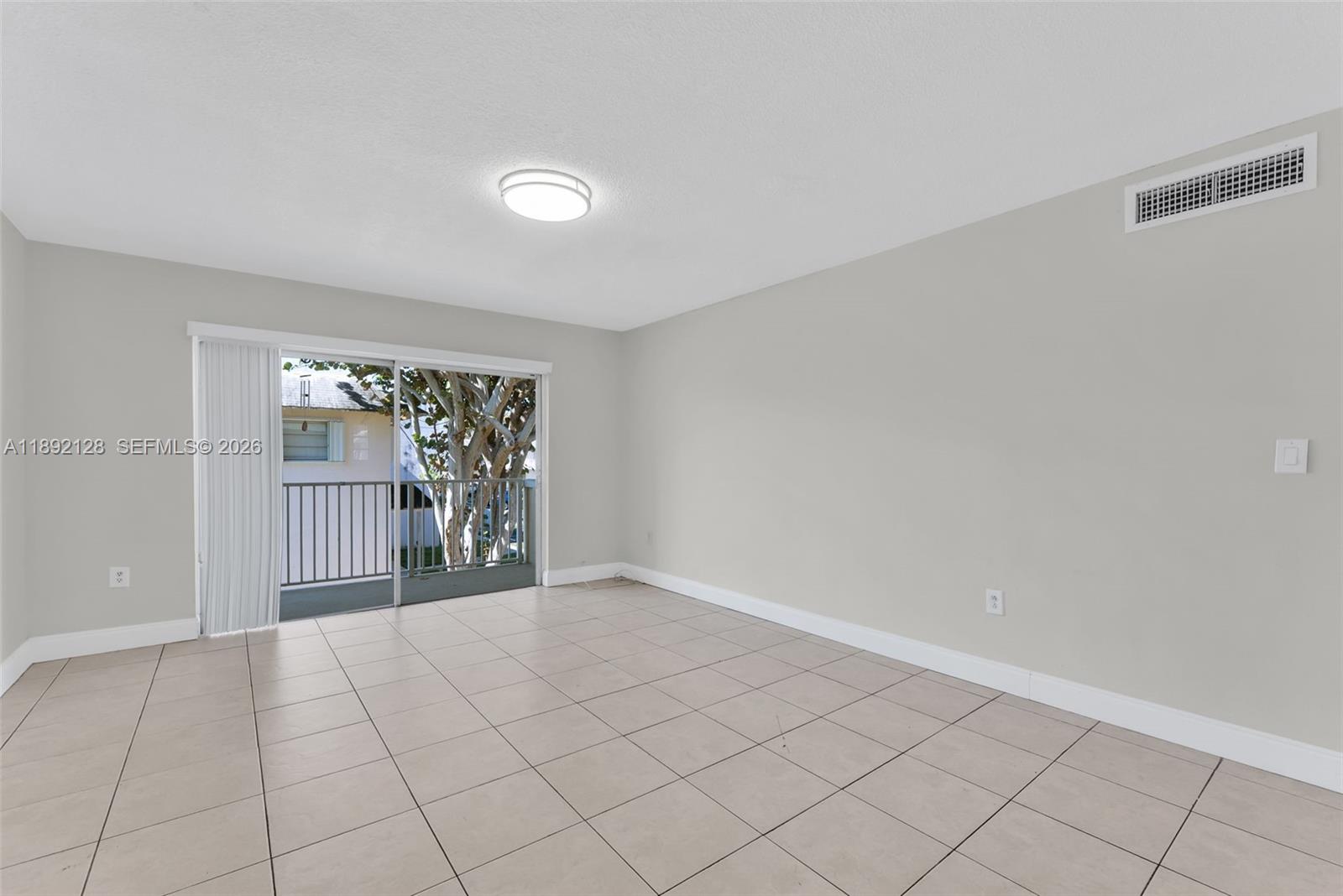 VILLAGE AT DADELAND CONDO - Residential