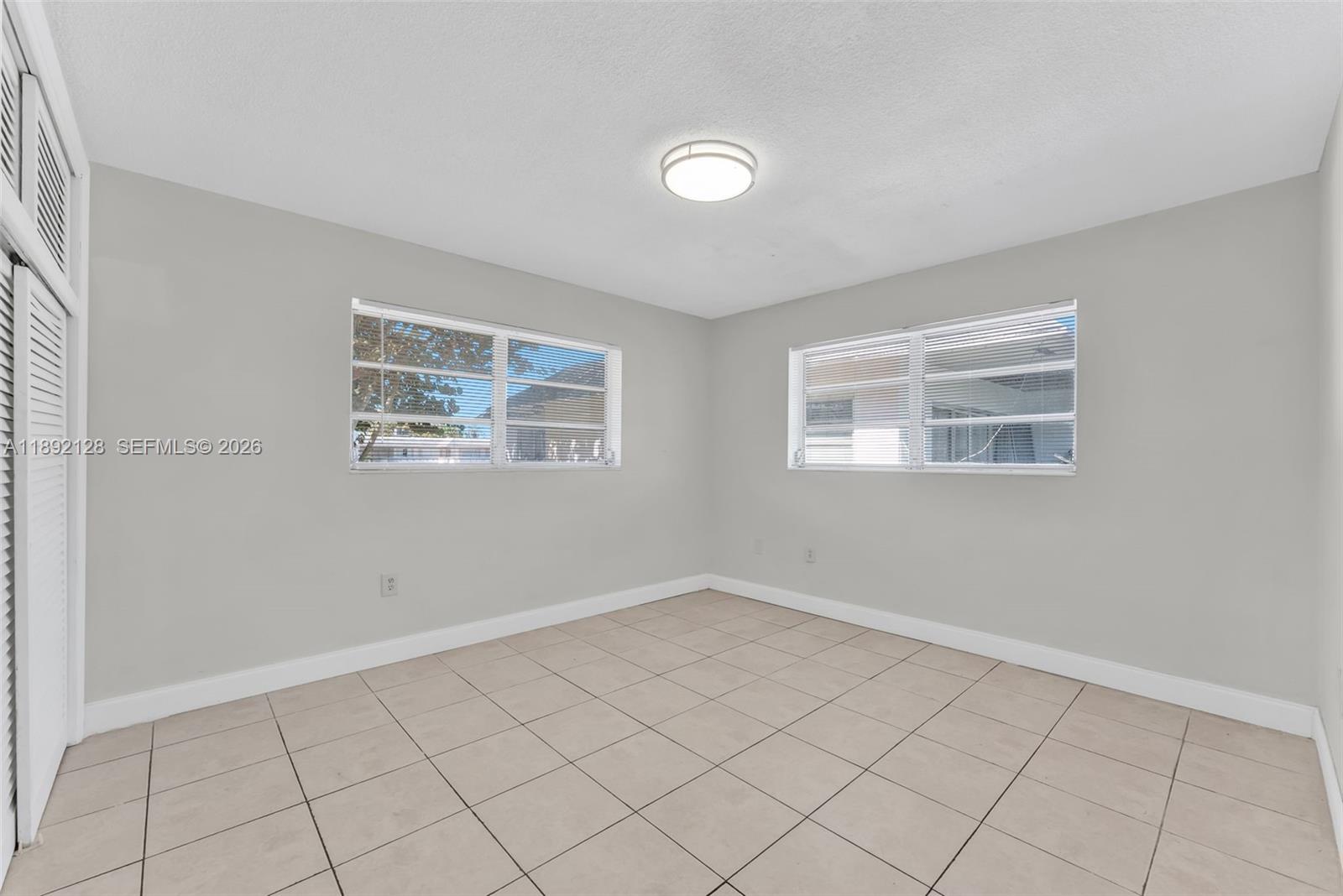 VILLAGE AT DADELAND CONDO - Residential