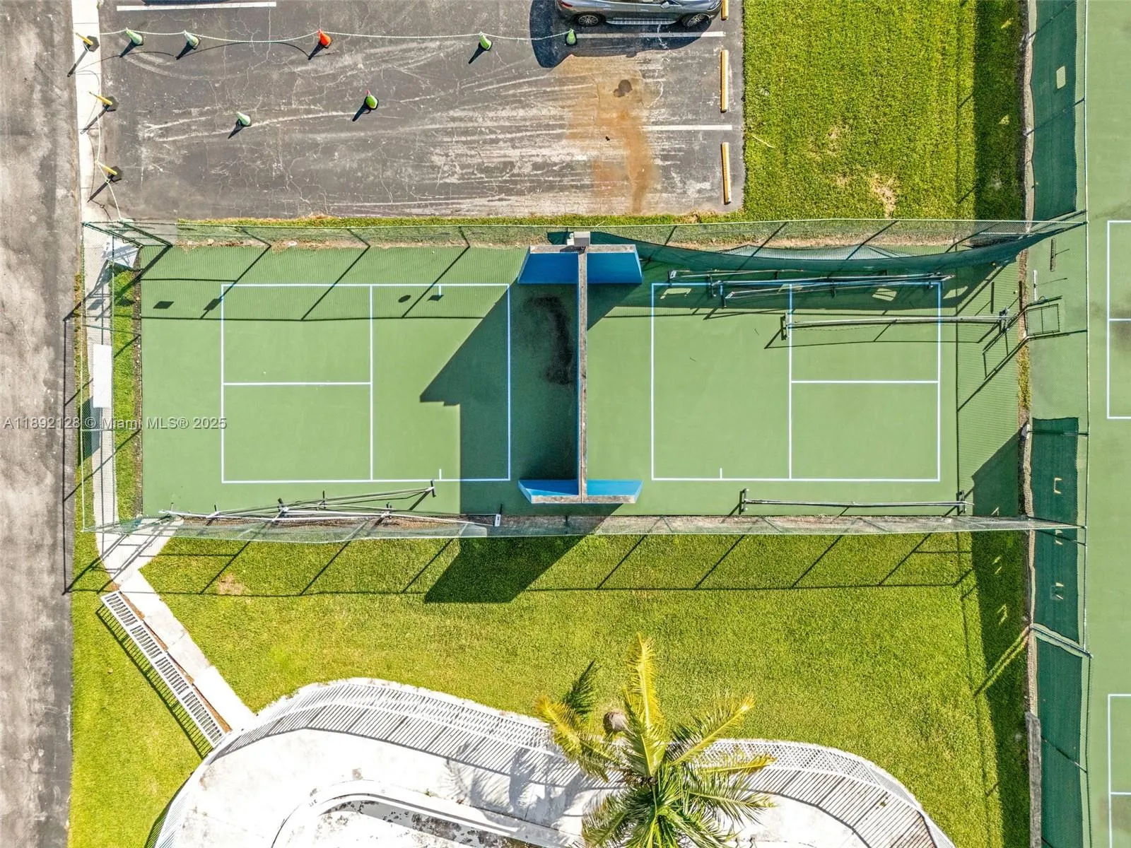 Miami, Florida 33143, United States, 2 Bedrooms Bedrooms, ,2 BathroomsBathrooms,Residential,Active,224008