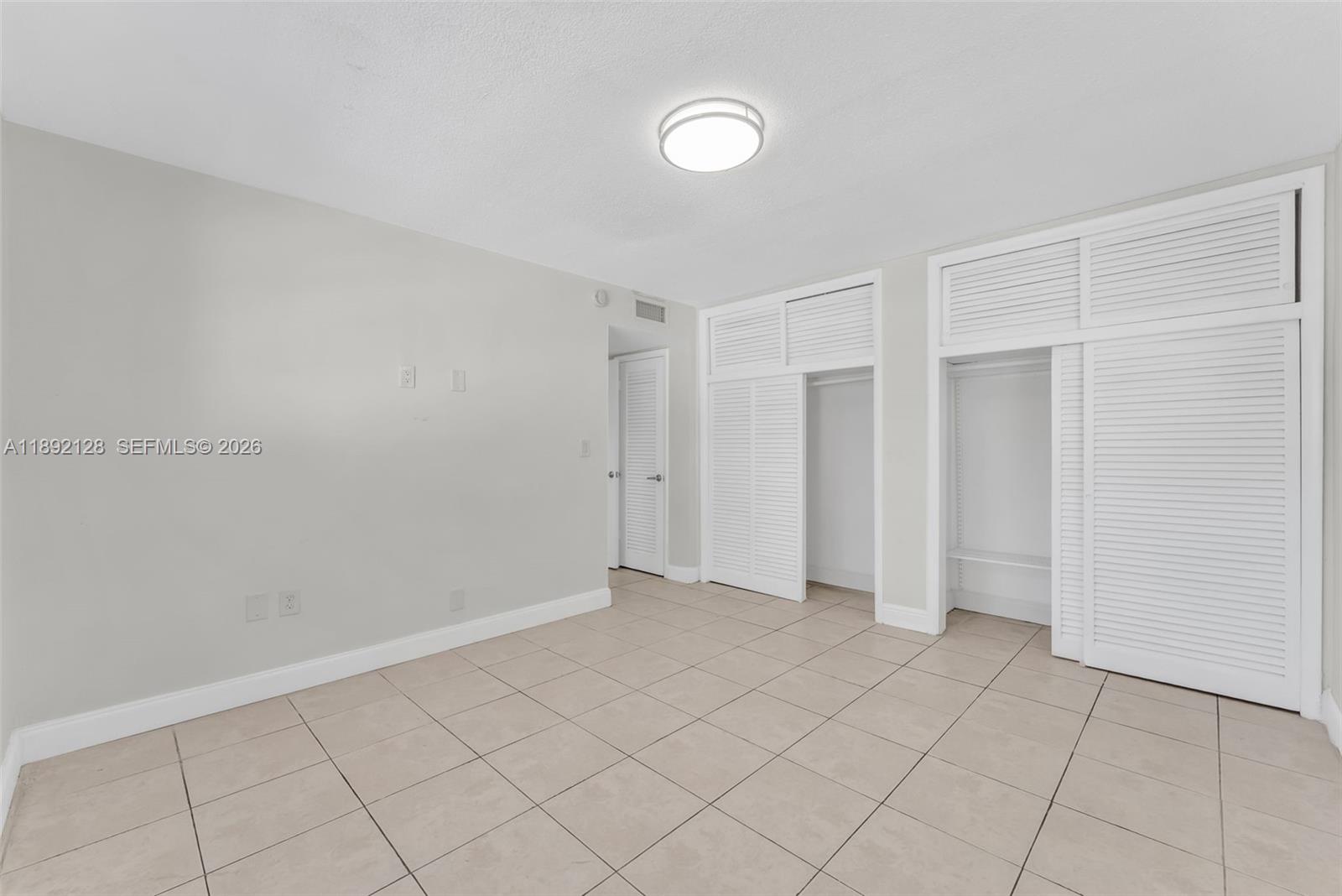 VILLAGE AT DADELAND CONDO - Residential