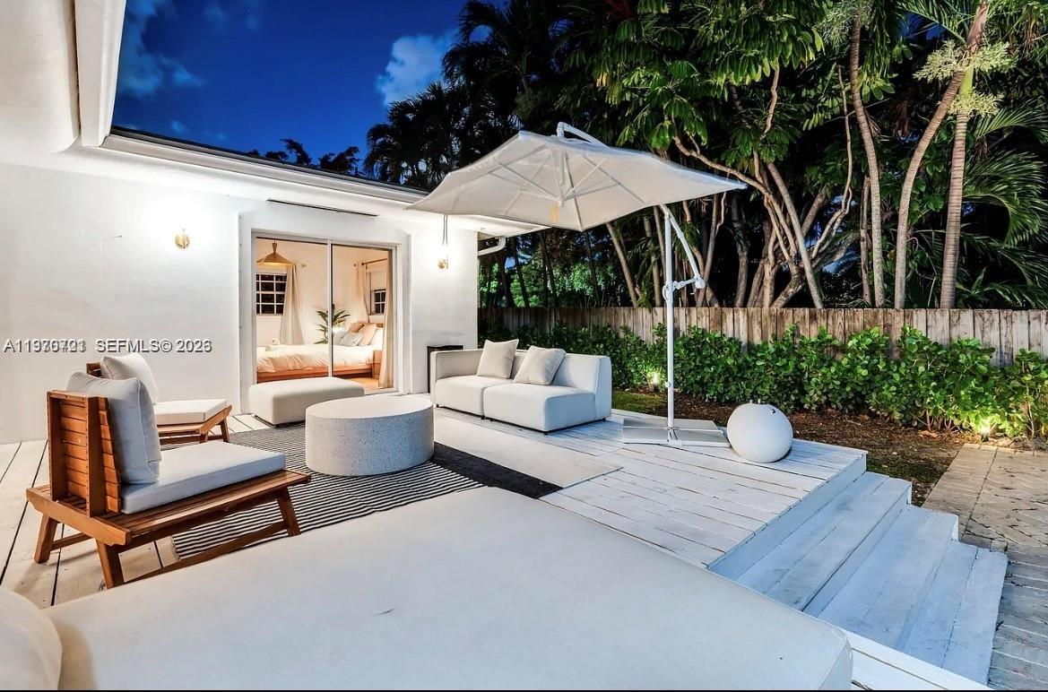 8 53 42 DAVIS HARBOR RESUB - Residential