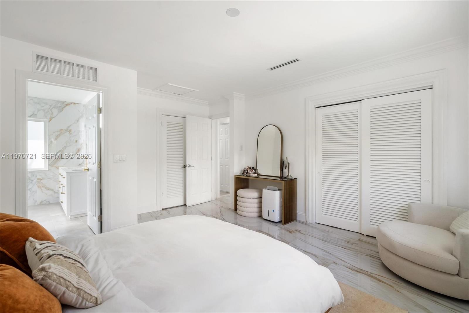 8 53 42 DAVIS HARBOR RESUB - Residential