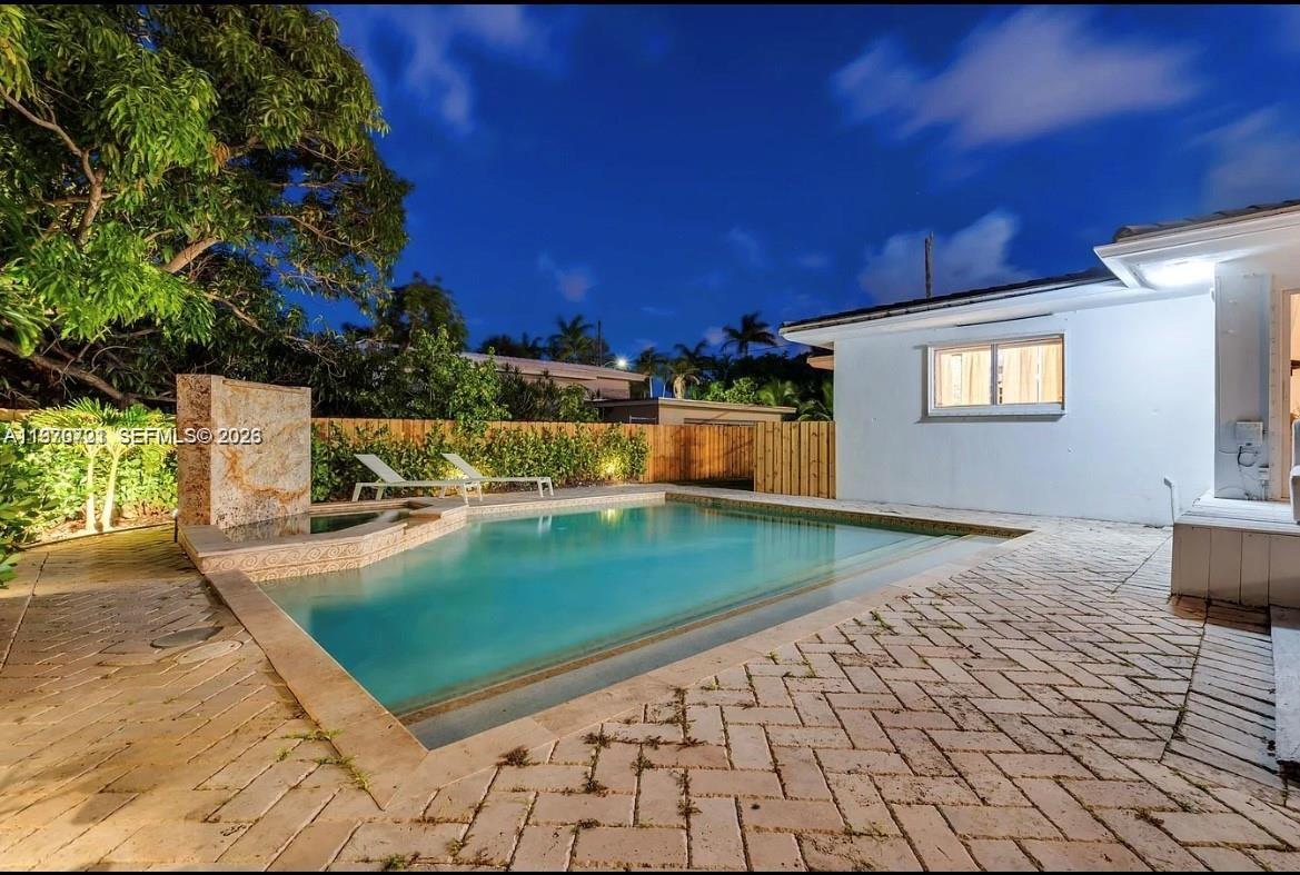 8 53 42 DAVIS HARBOR RESUB - Residential