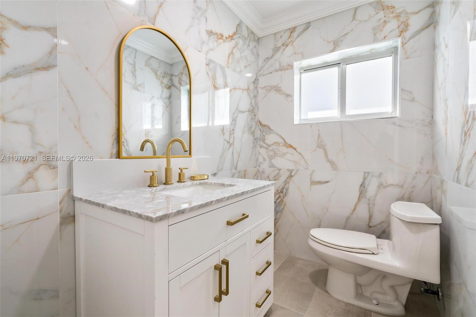 8 53 42 DAVIS HARBOR RESUB - Residential