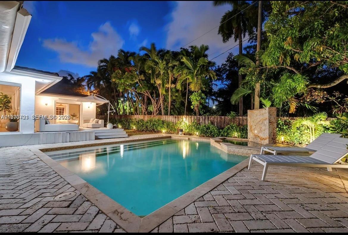 8 53 42 DAVIS HARBOR RESUB - Residential