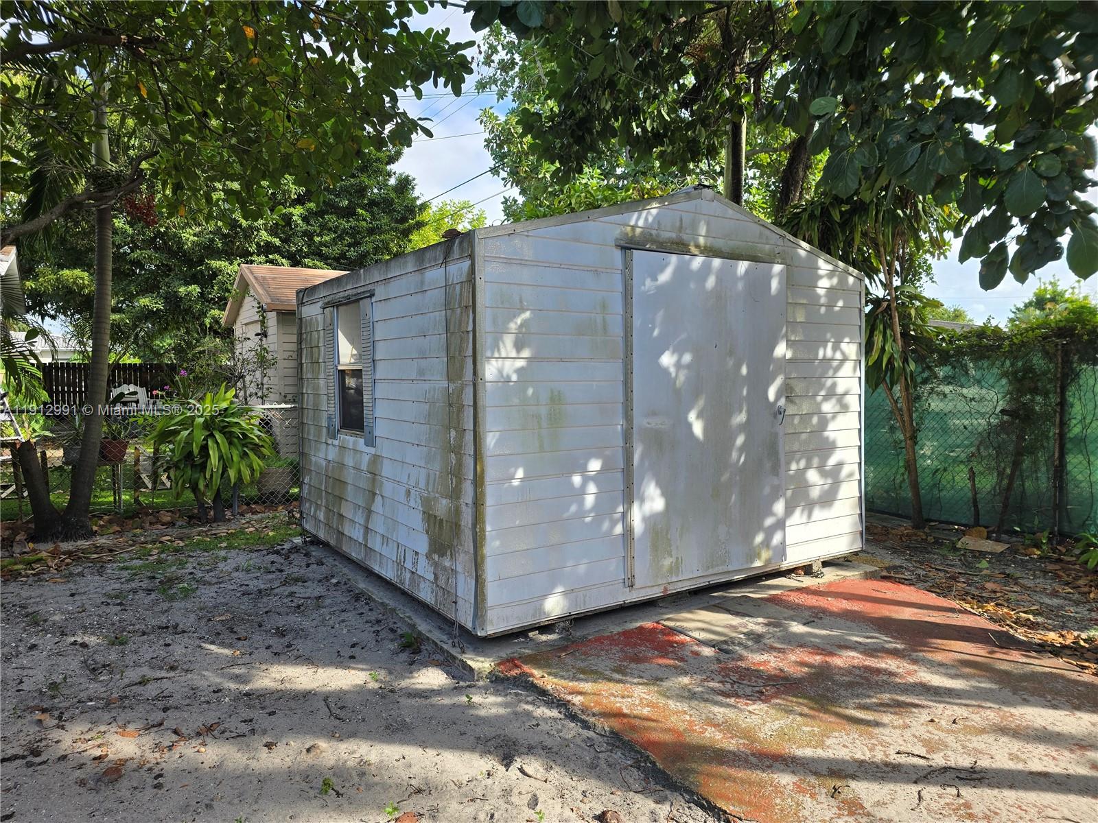 VIRGINIA GARDENS ESTATES - Residential