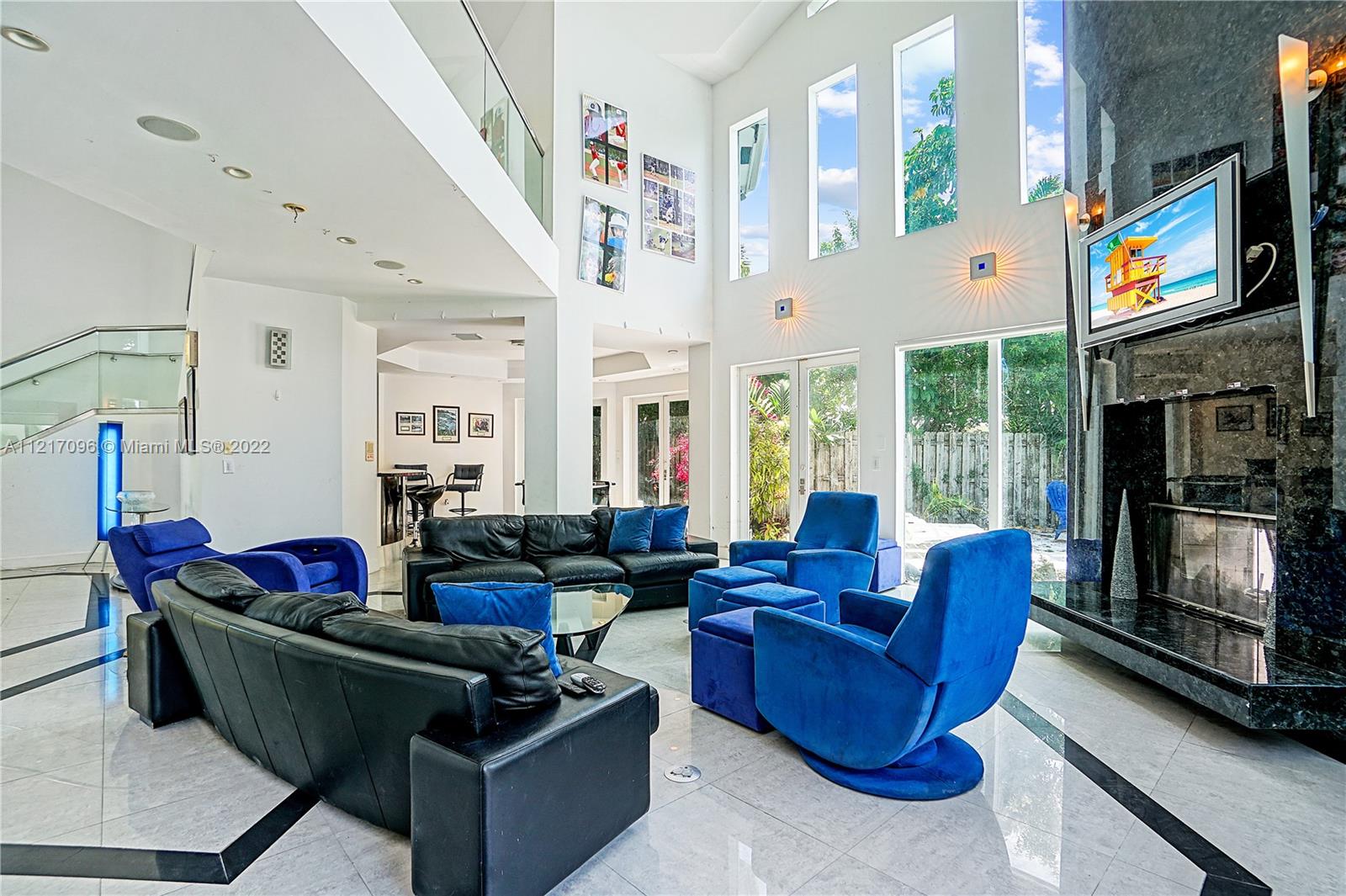 LAUDERDALE BEACH - Residential