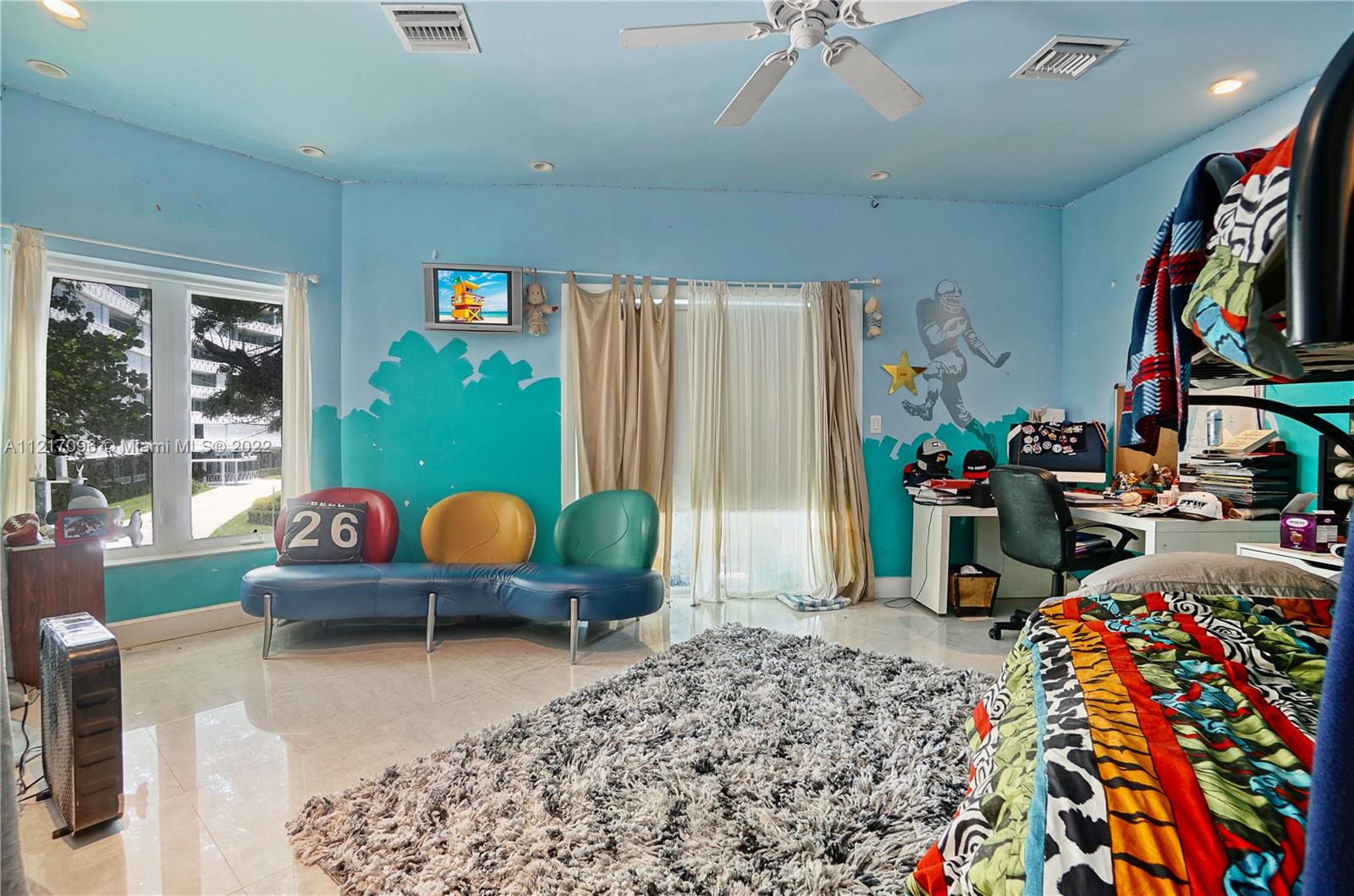 LAUDERDALE BEACH - Residential