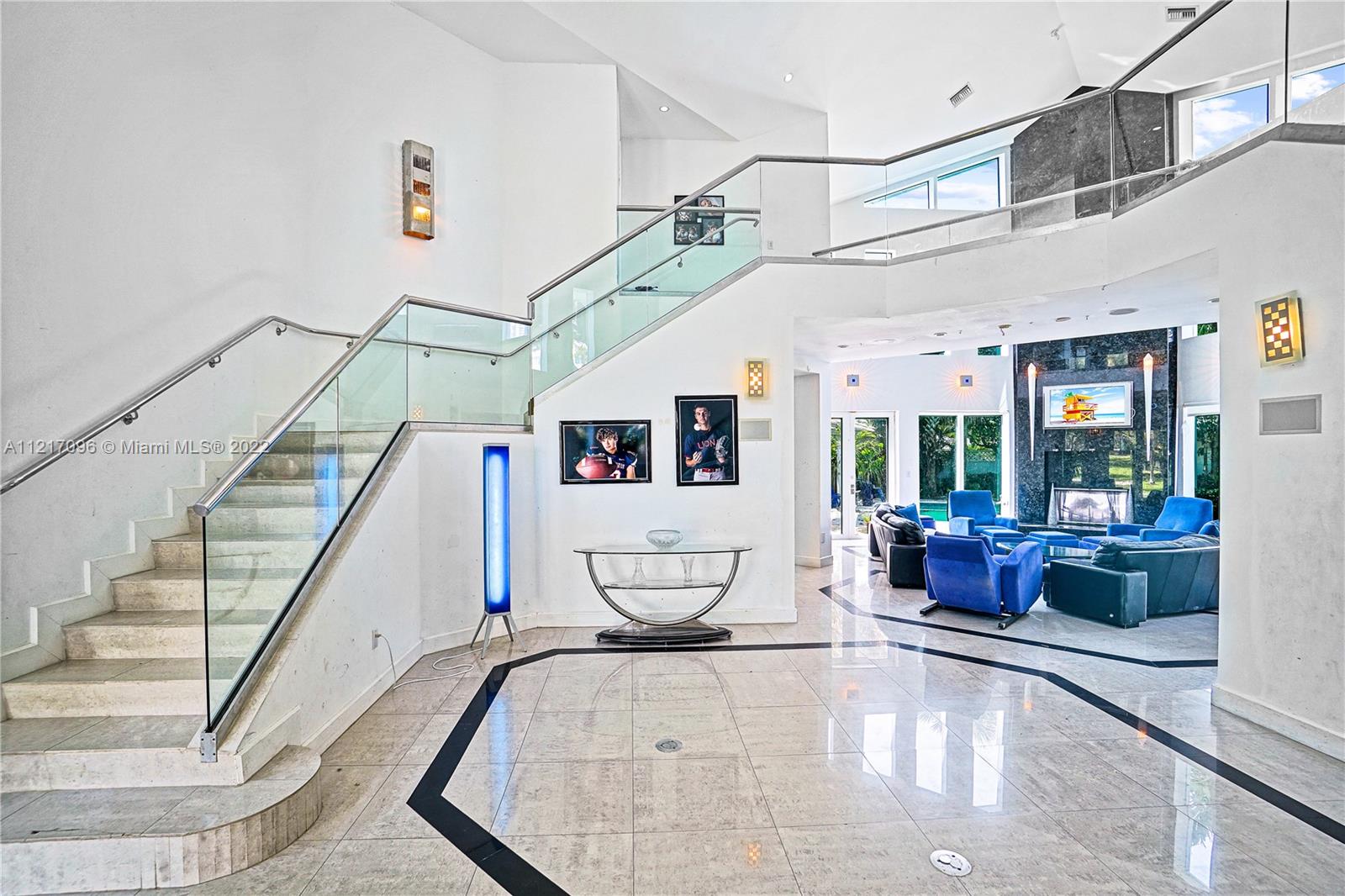 LAUDERDALE BEACH - Residential