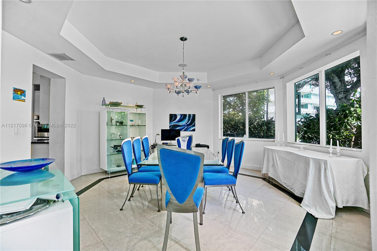 LAUDERDALE BEACH - Residential