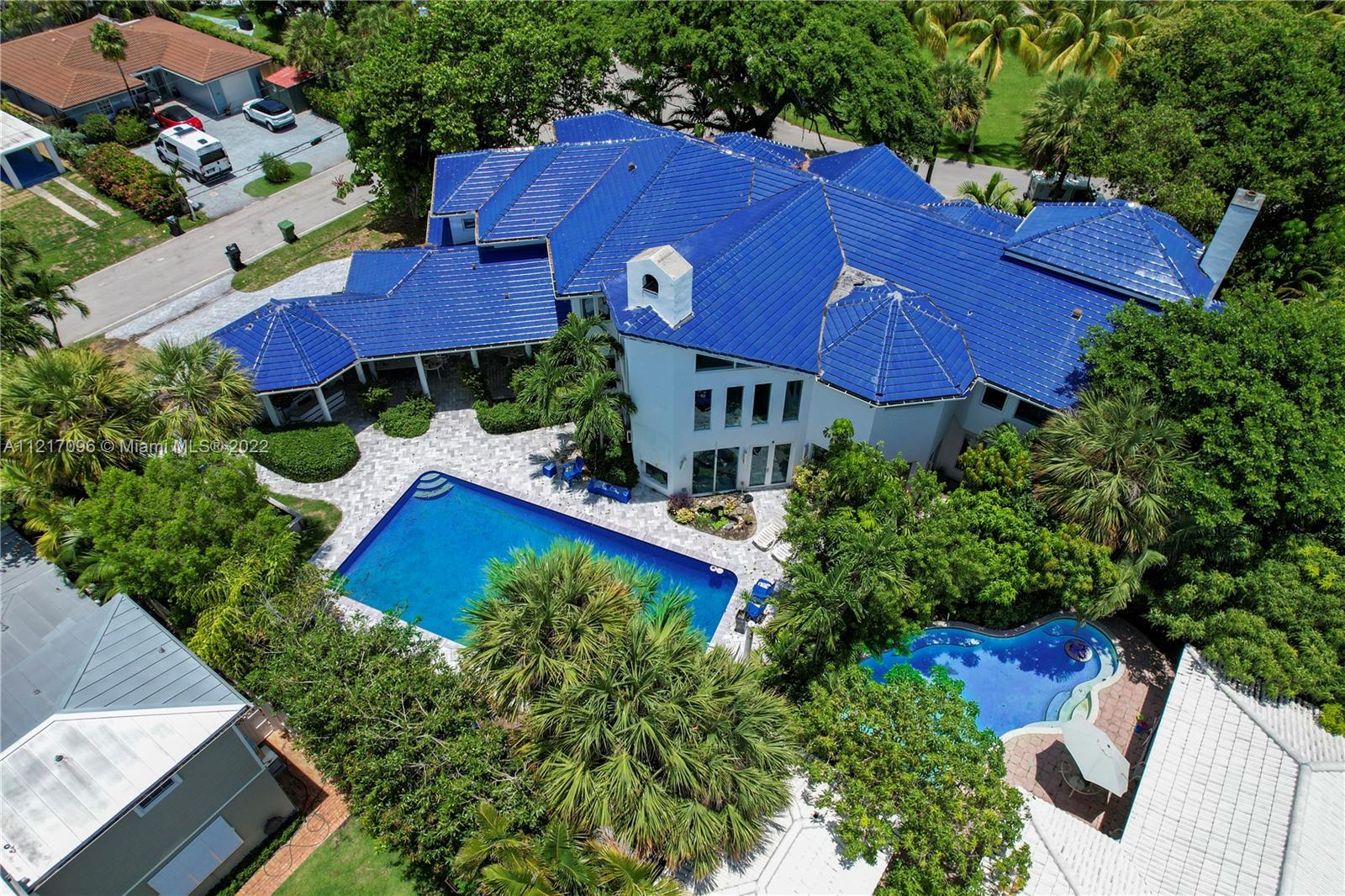 LAUDERDALE BEACH - Residential