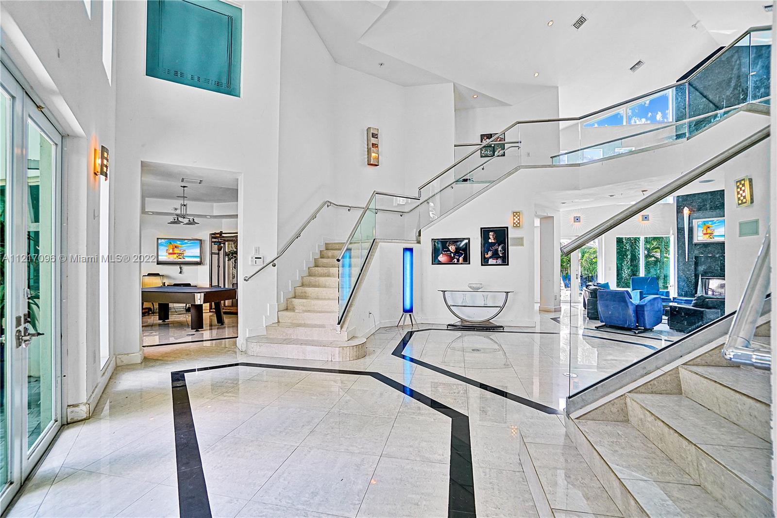 LAUDERDALE BEACH - Residential