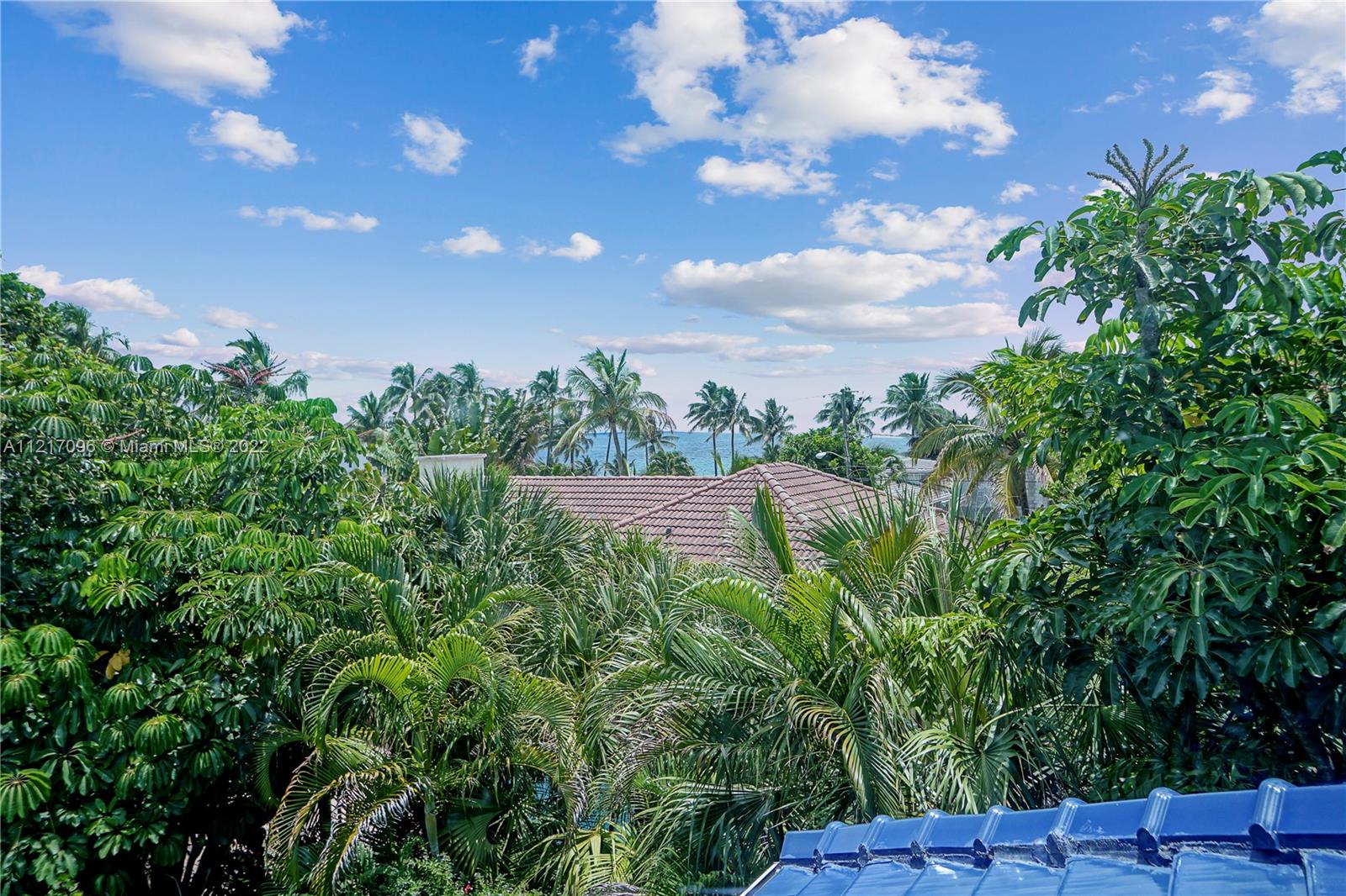 LAUDERDALE BEACH - Residential