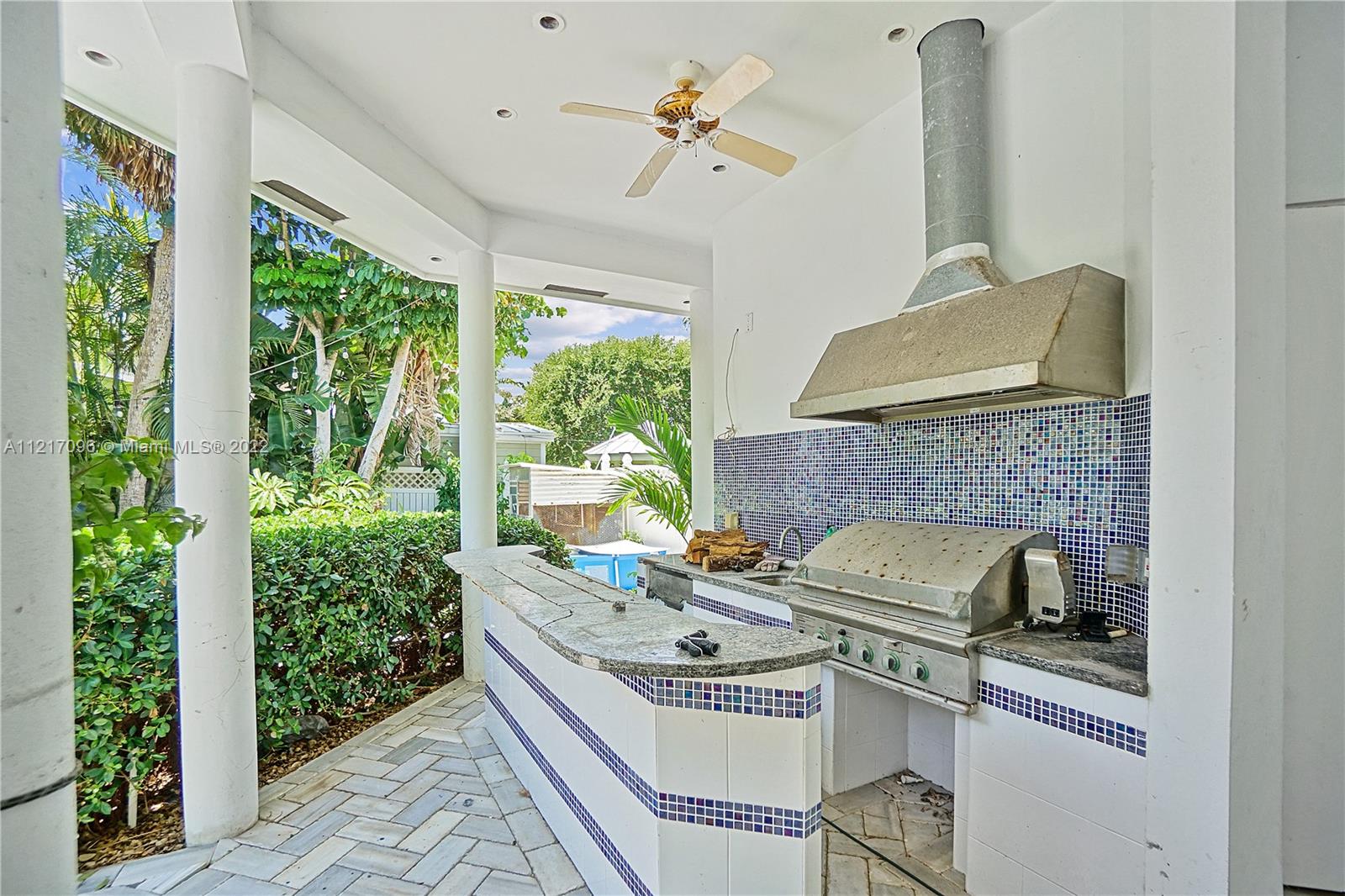 LAUDERDALE BEACH - Residential