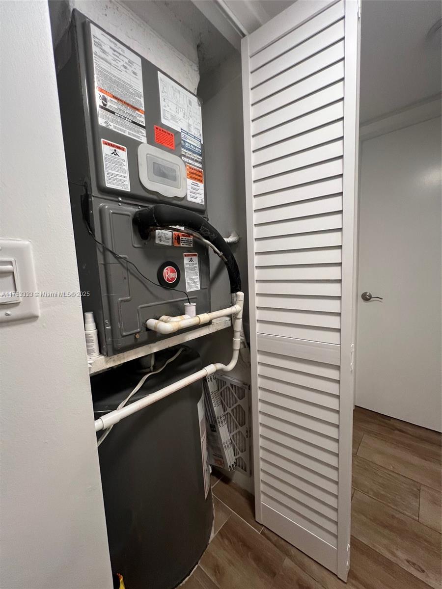 KENLAND WALK CONDO III - Residential