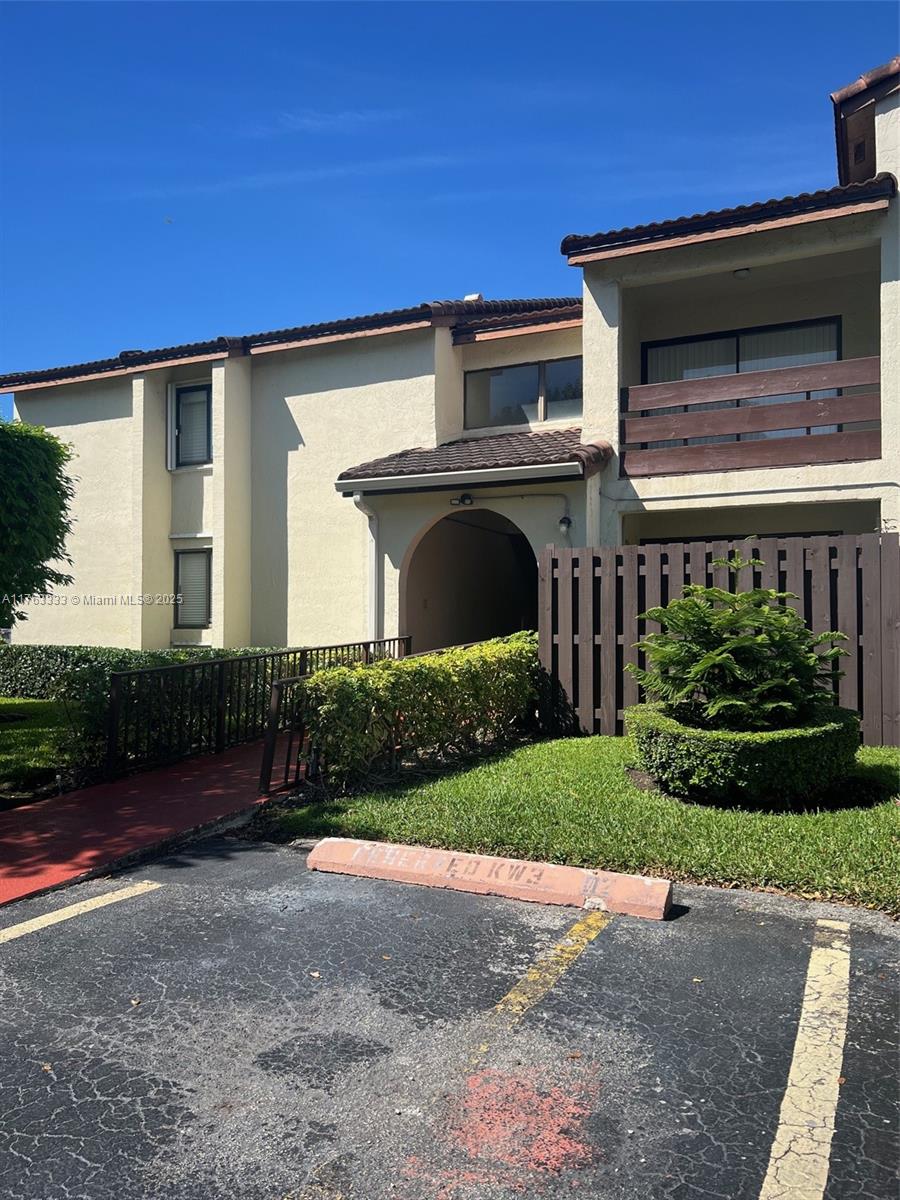 KENLAND WALK CONDO III - Residential
