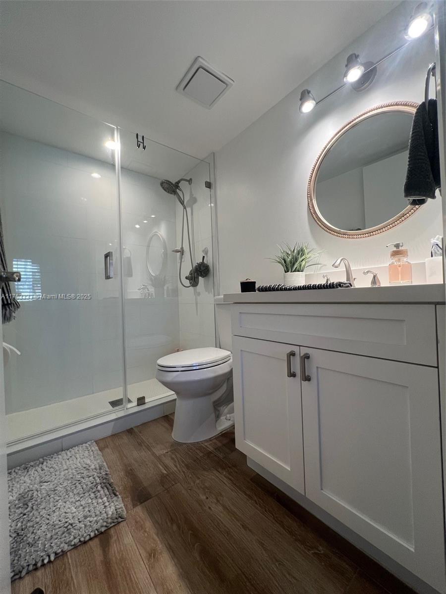 KENLAND WALK CONDO III - Residential