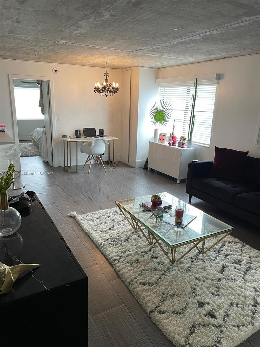753 Michigan Ave 2E, Miami Beach, Miami-Dade County, Florida - 1 Bedrooms  
1 Bathrooms - 