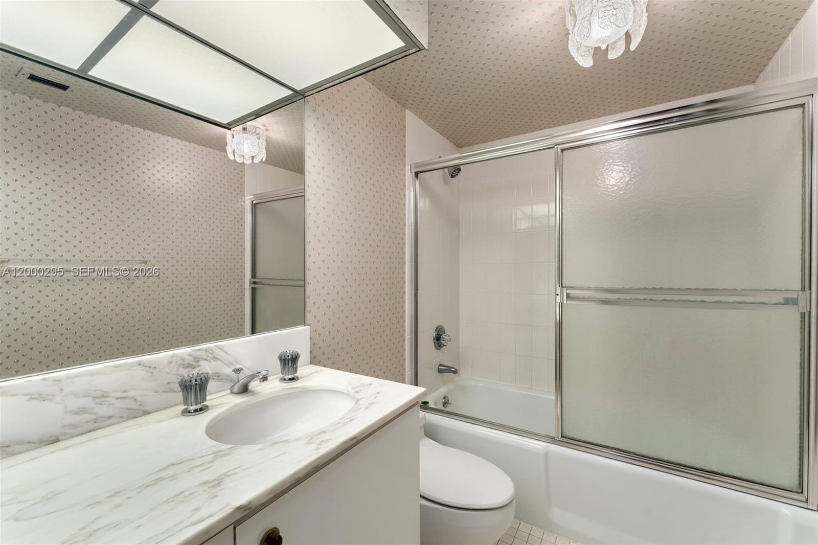 TOWERHOUSE CONDO - Residential