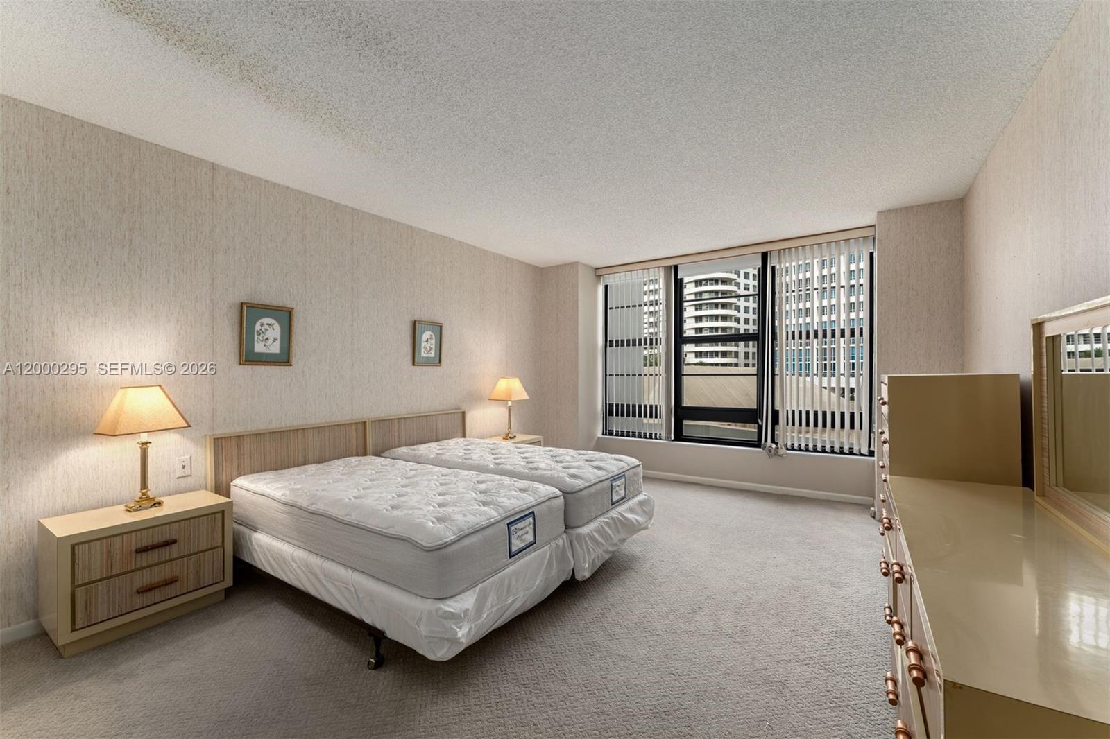 TOWERHOUSE CONDO - Residential