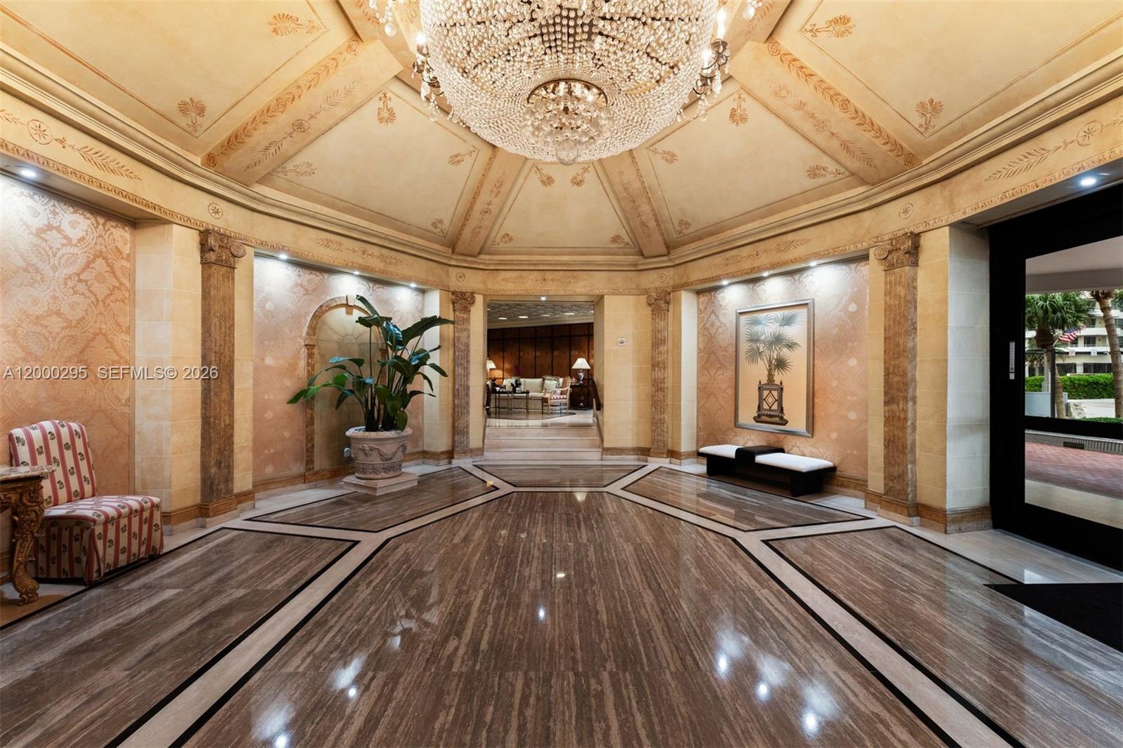 TOWERHOUSE CONDO - Residential