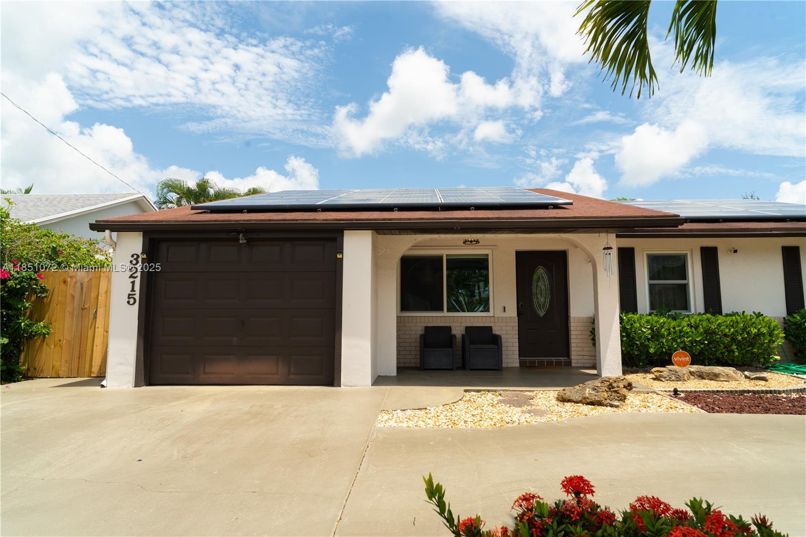 3215 SW 2nd Ct