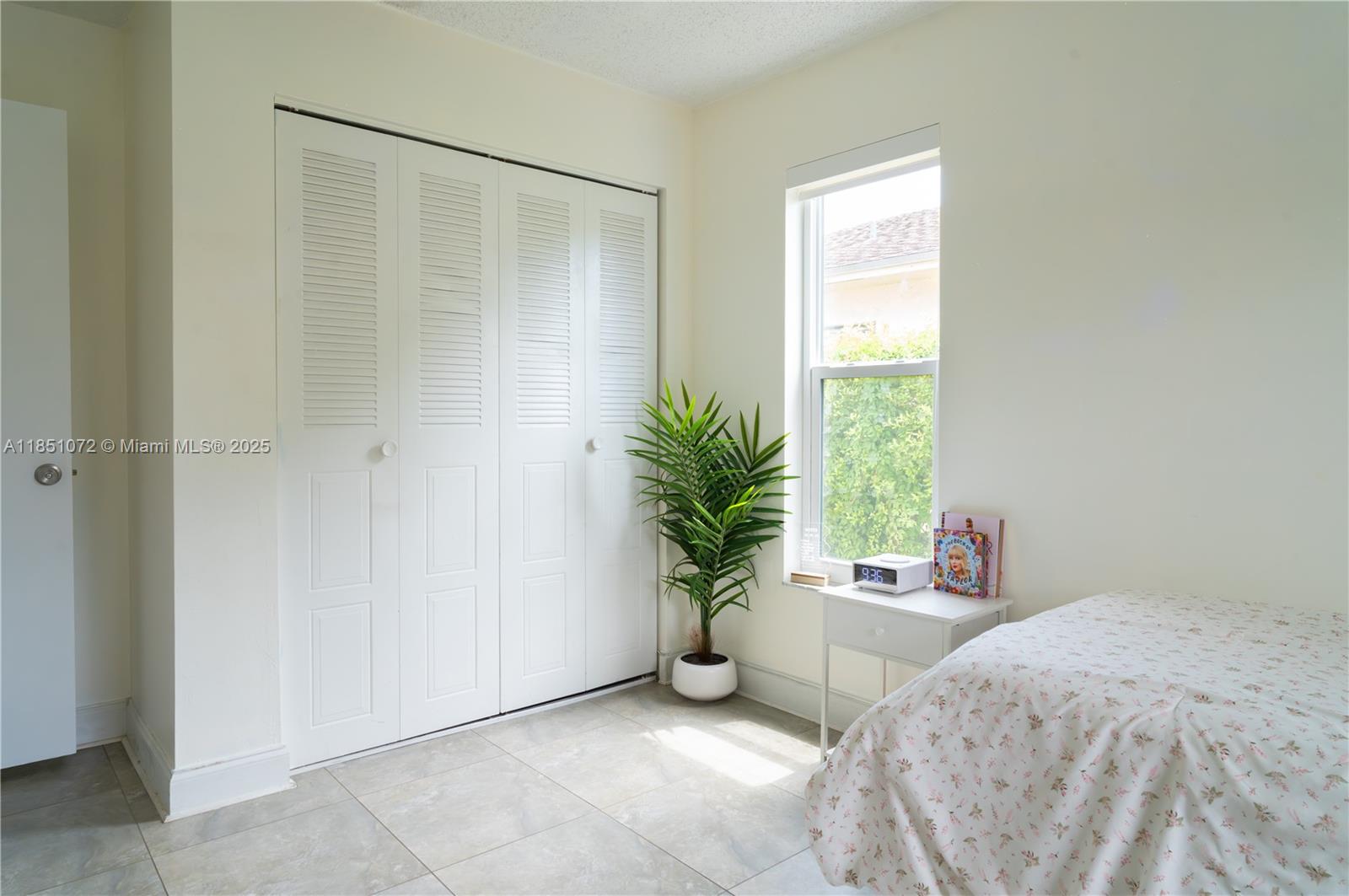 WEST DEERFIELD BEACH - Residential