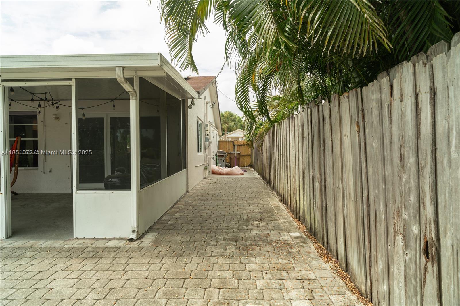 WEST DEERFIELD BEACH - Residential