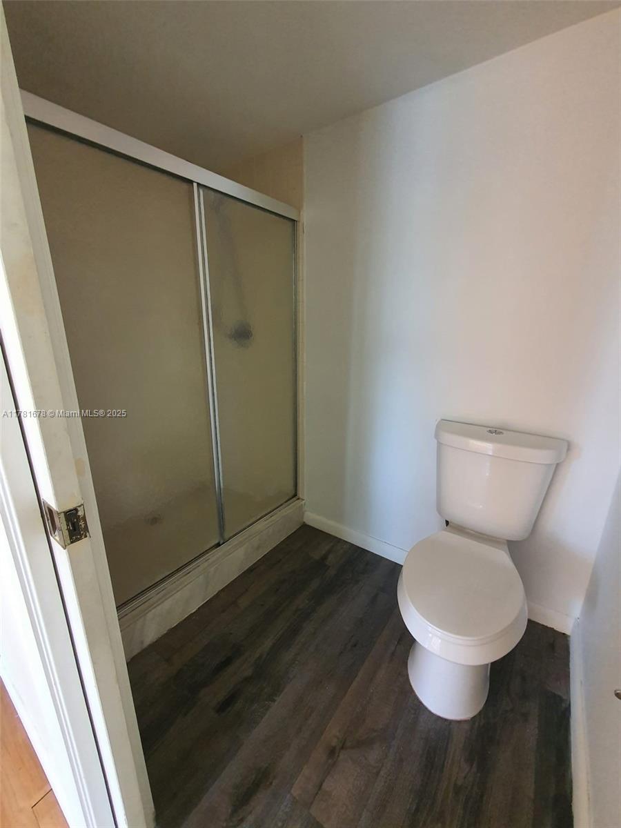 WHITEHALL VILLAGE - Residential Lease