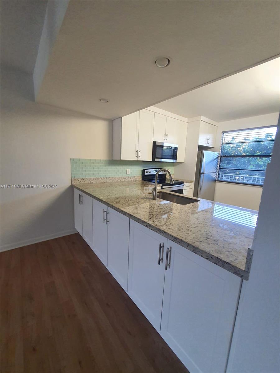 WHITEHALL VILLAGE - Residential Lease