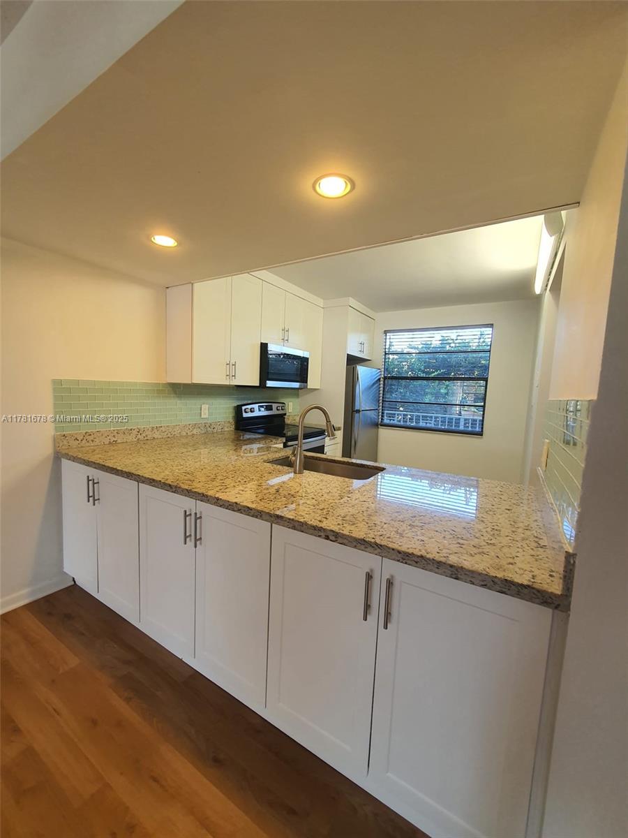 WHITEHALL VILLAGE - Residential Lease