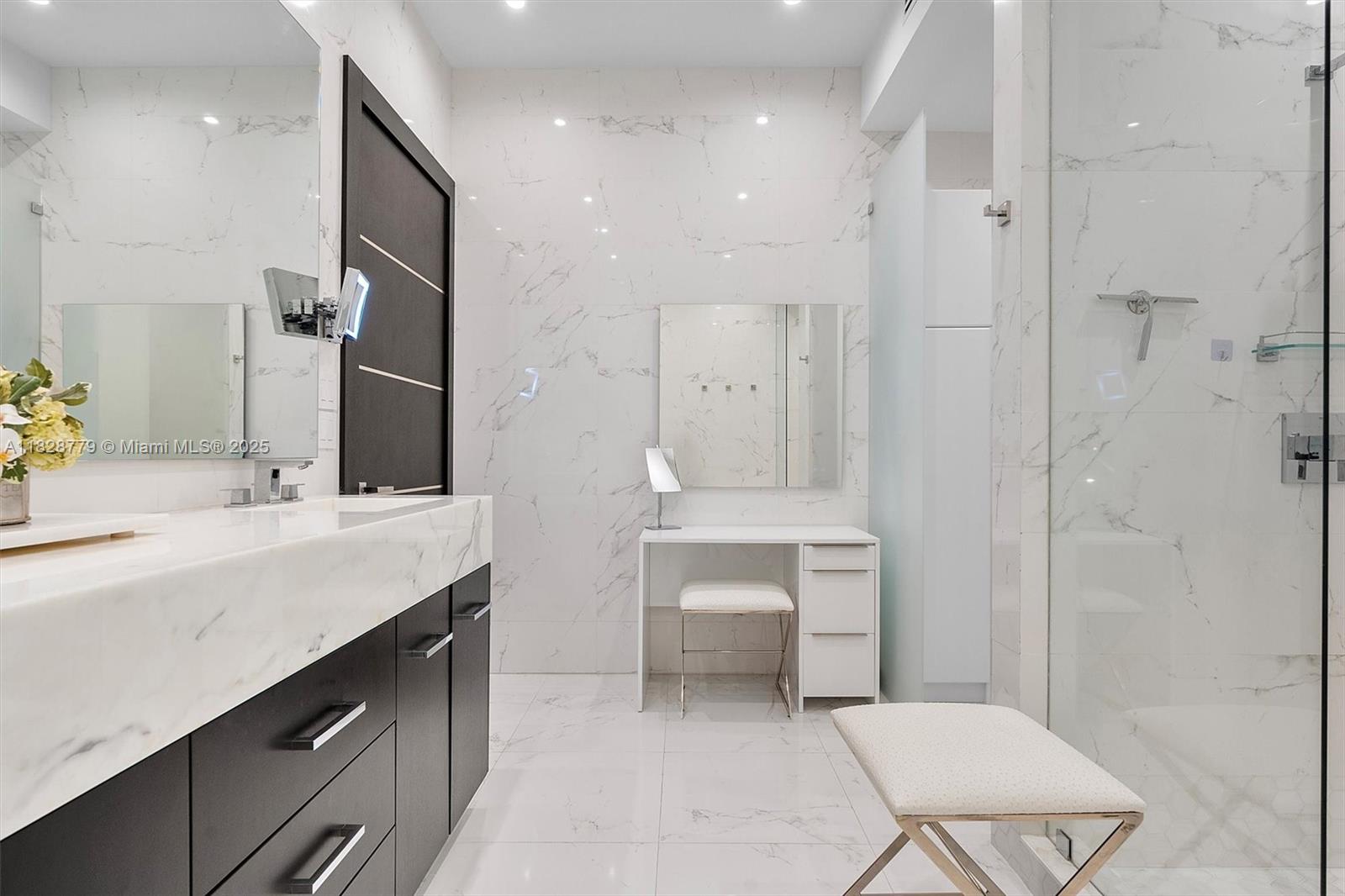 ASIA CONDO - Residential