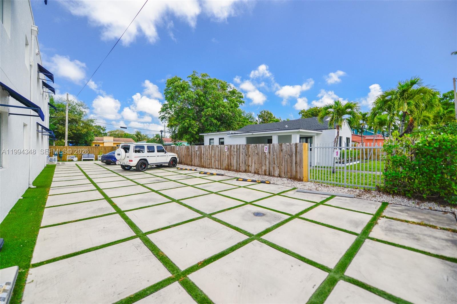 PRINCESS PARK - Residential Lease