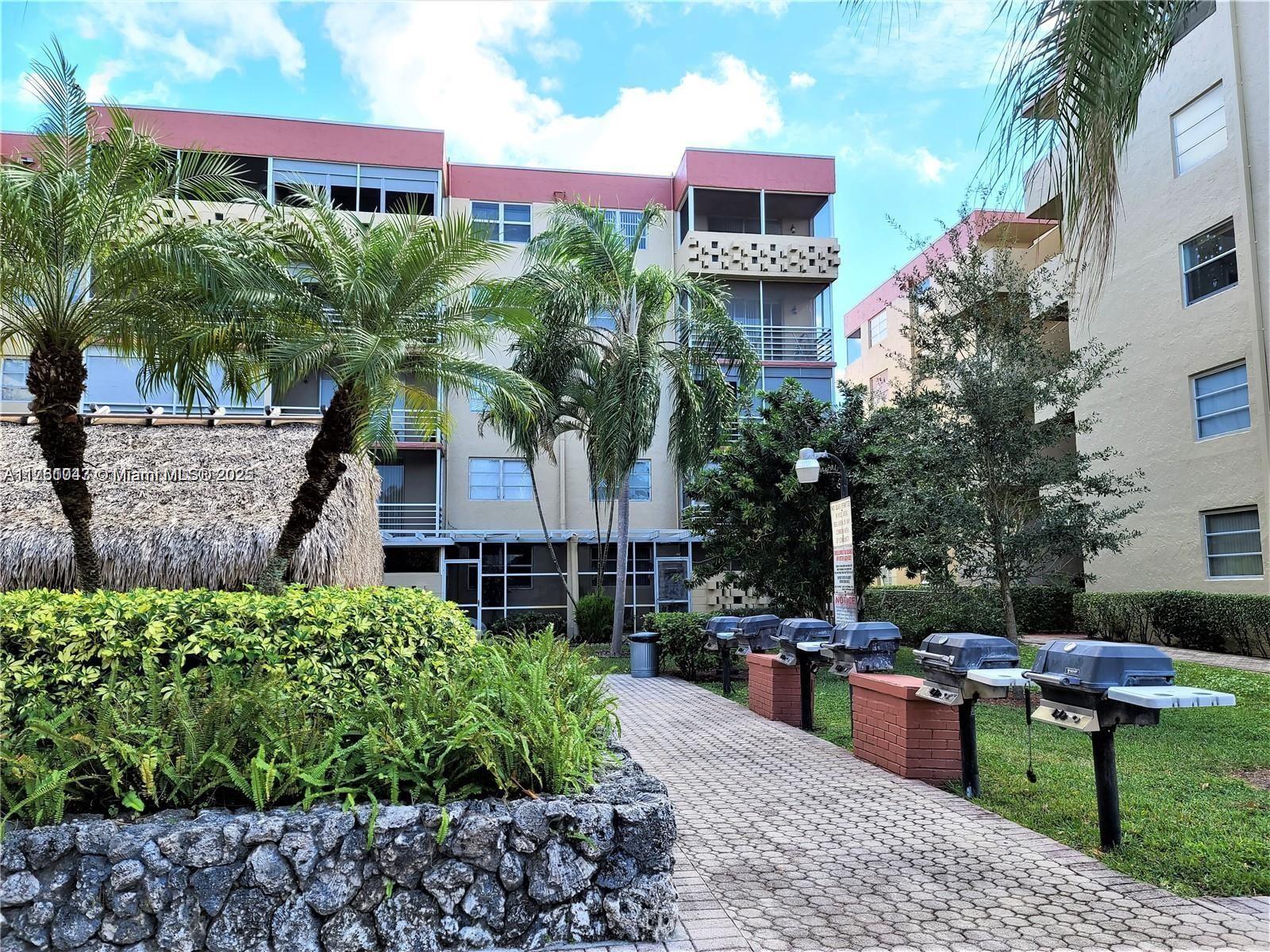 POLYNESIAN GARDENS CONDOM - Residential