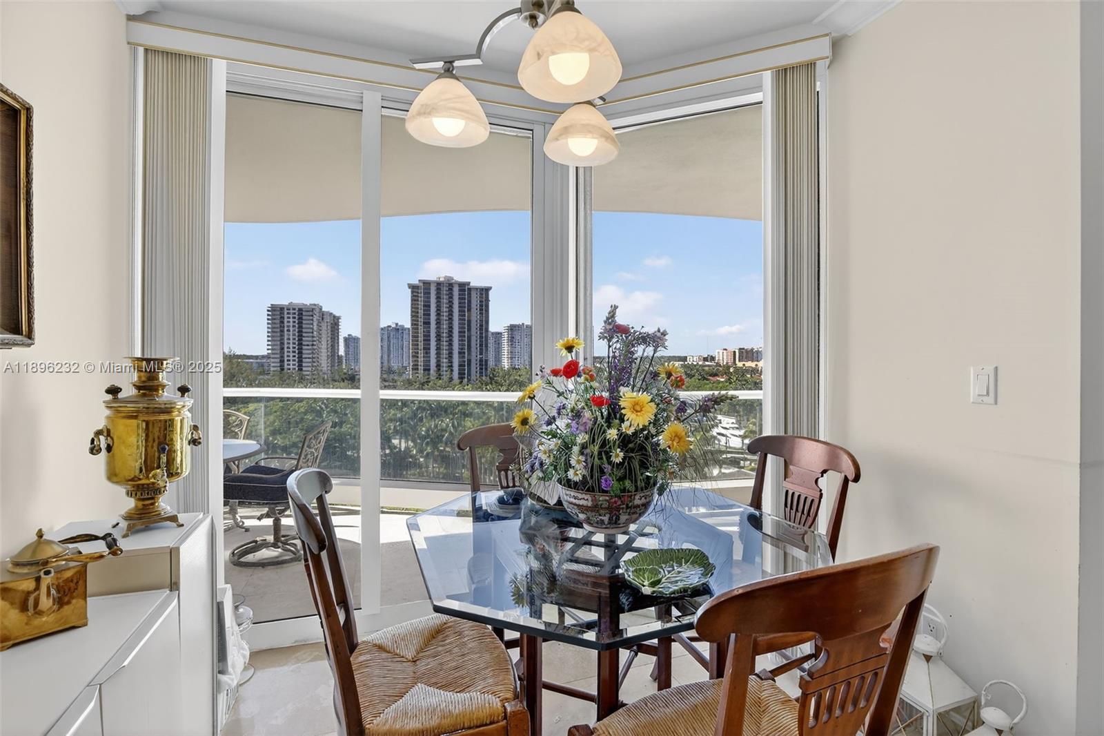 7000 ISL BLVD WILLIAMS IS - Residential