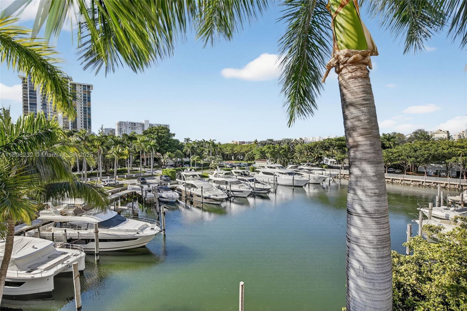 7000 ISL BLVD WILLIAMS IS - Residential