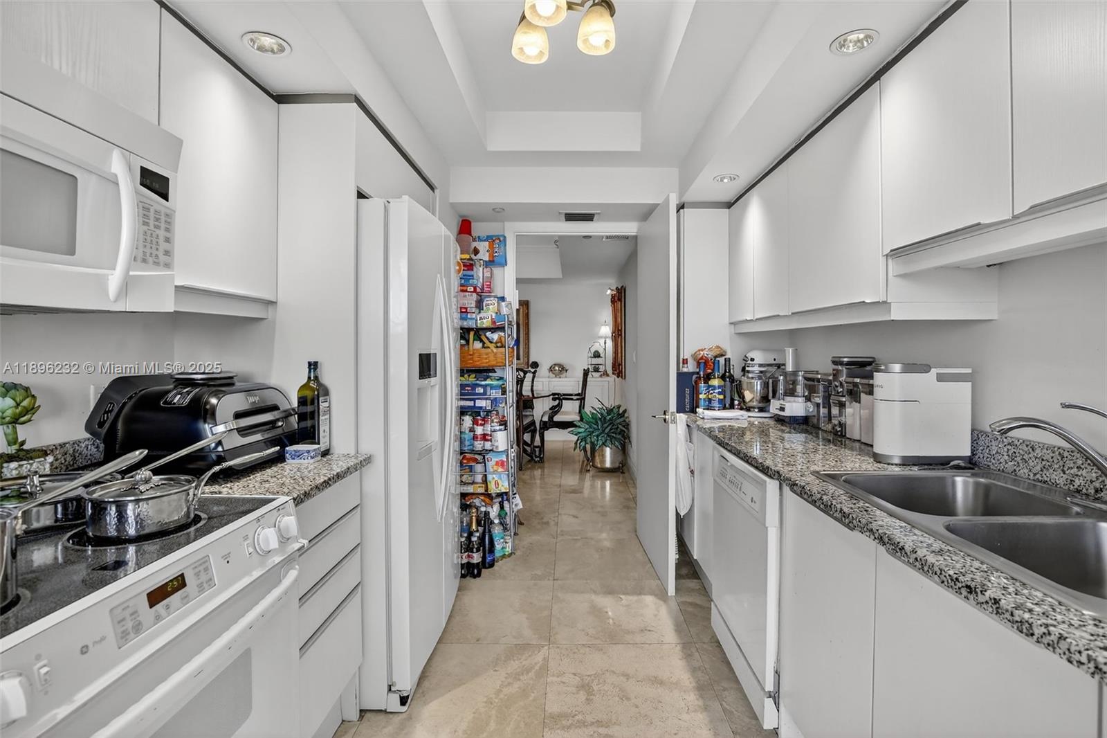 7000 ISL BLVD WILLIAMS IS - Residential