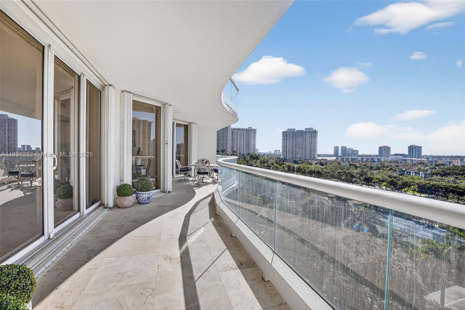 7000 ISL BLVD WILLIAMS IS - Residential