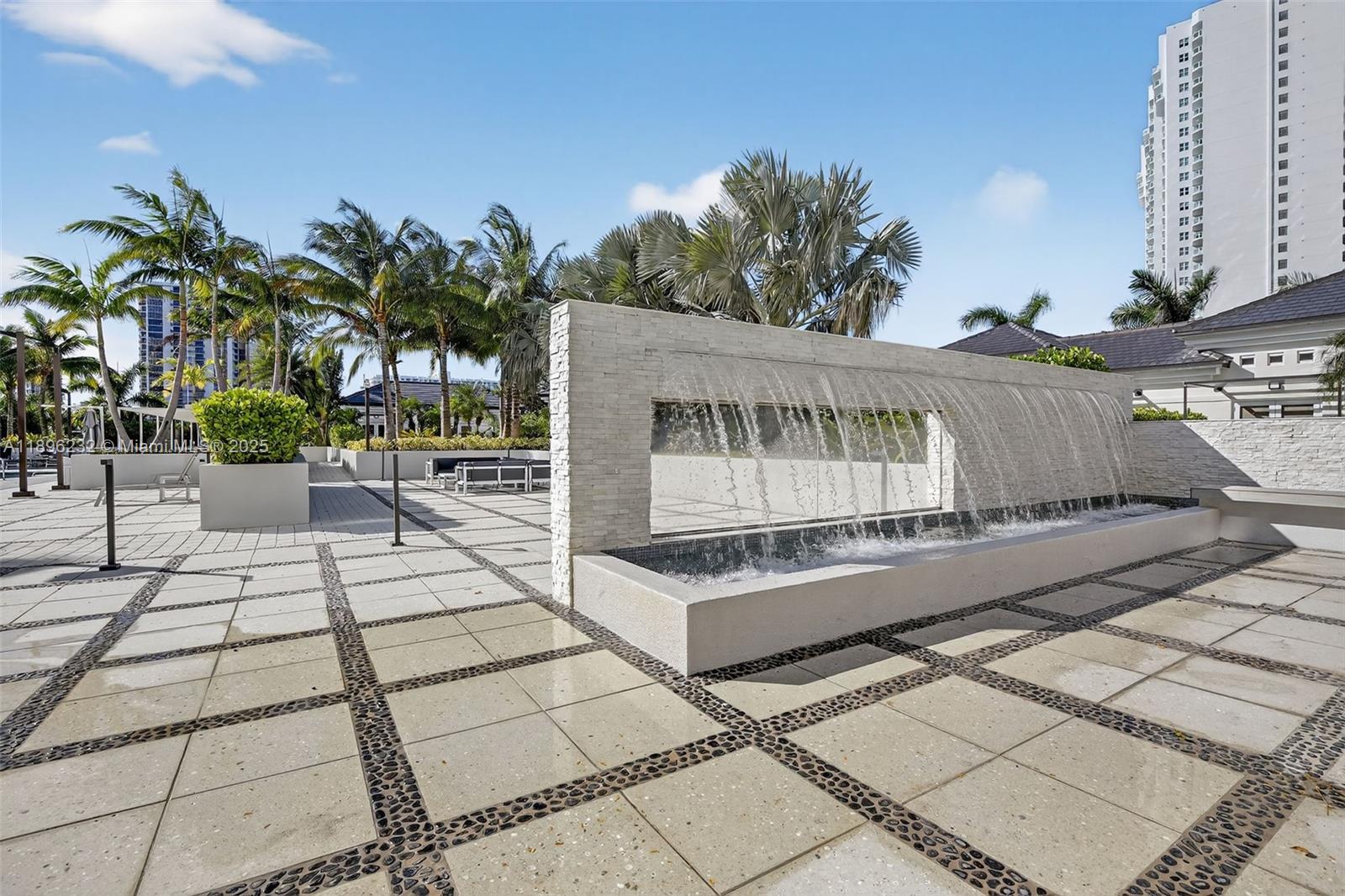 7000 ISL BLVD WILLIAMS IS - Residential