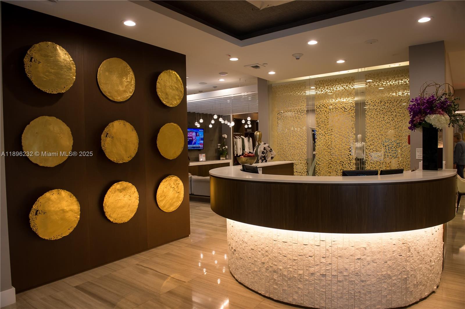 View photos, virtual tours, details... 7000 Island Blvd 903