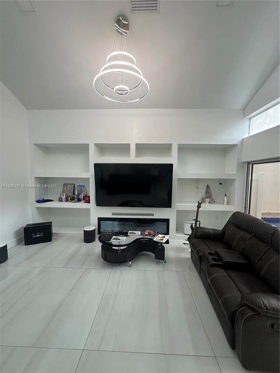 WEST LAKE VILLAGE PLAT - Residential Lease