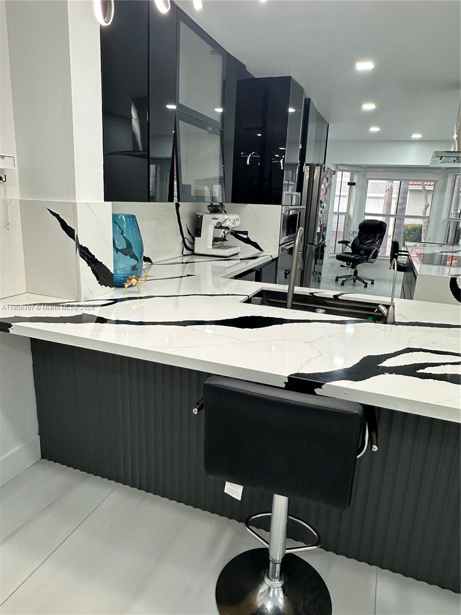 WEST LAKE VILLAGE PLAT - Residential Lease