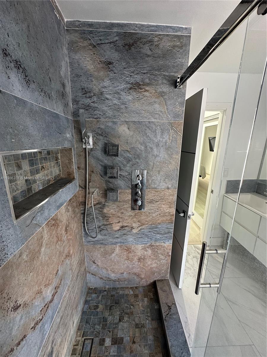 WEST LAKE VILLAGE PLAT - Residential Lease