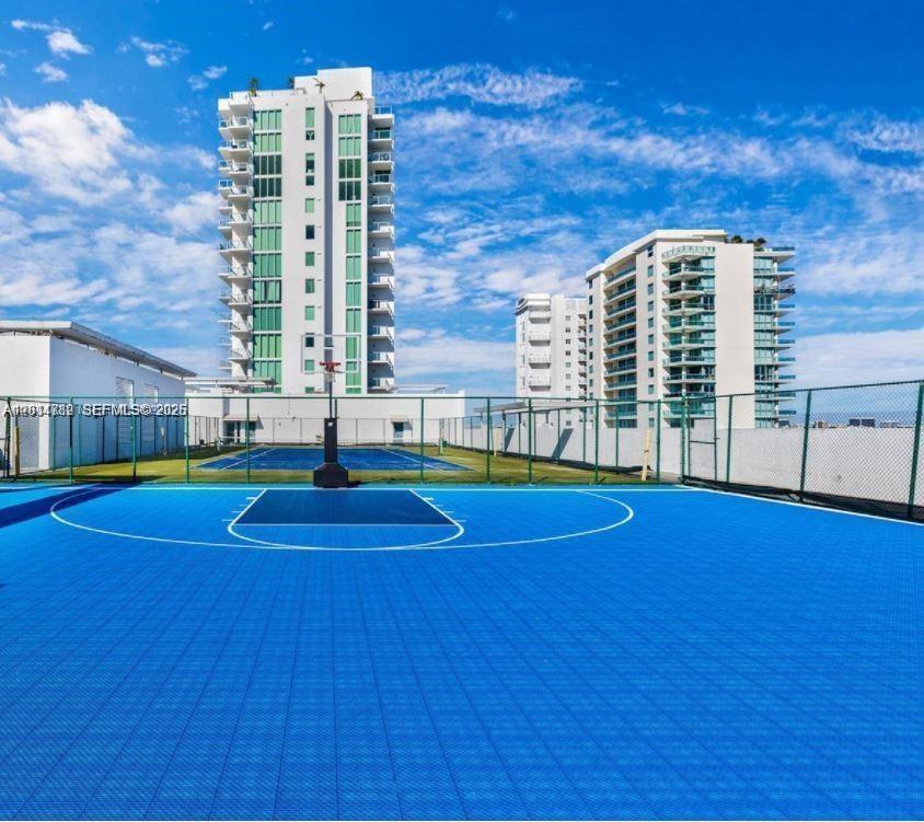 ELOQUENCE ON THE BAY COND - Residential Lease