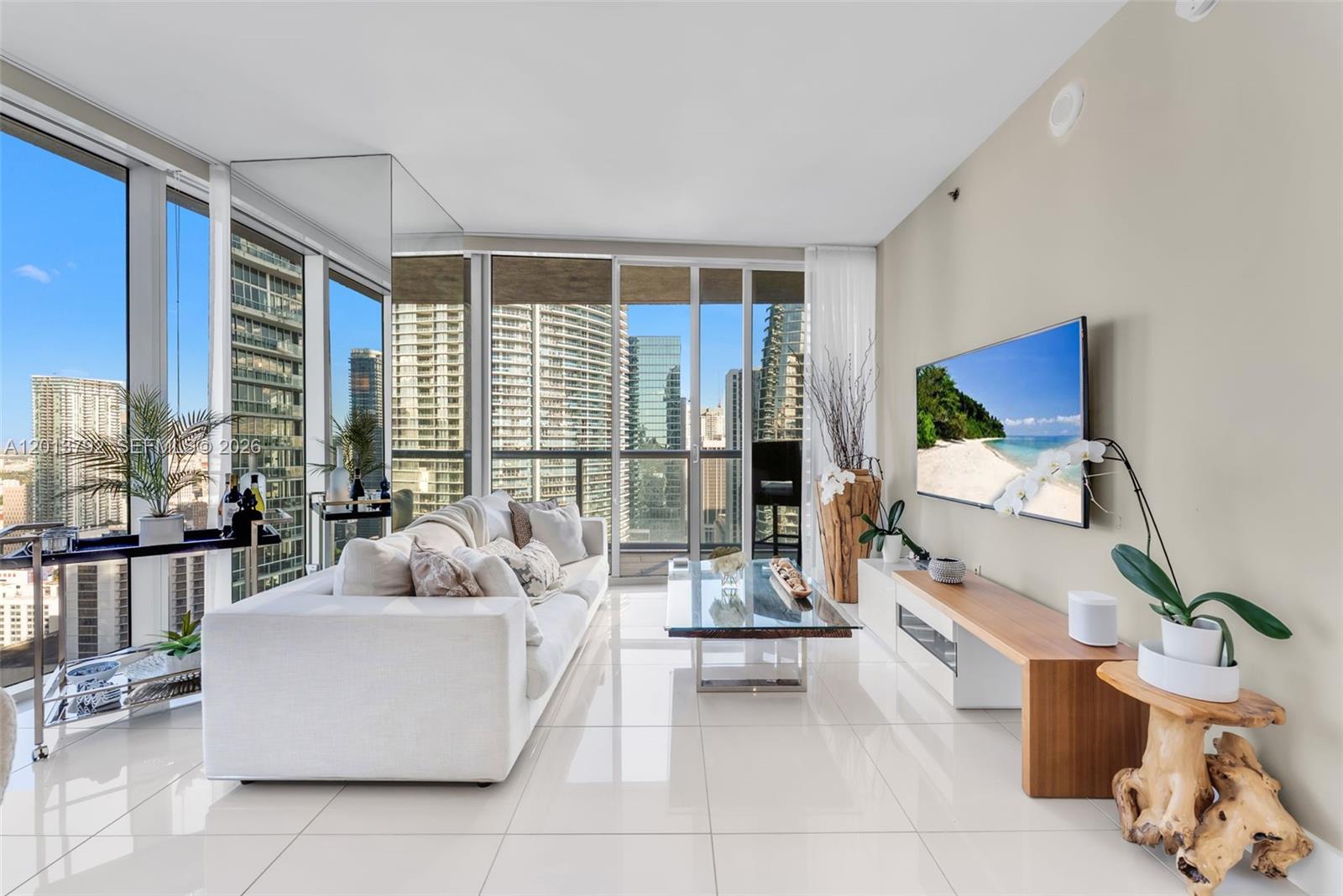 ICONBRICKELL CONDO NO 1 - Residential Lease