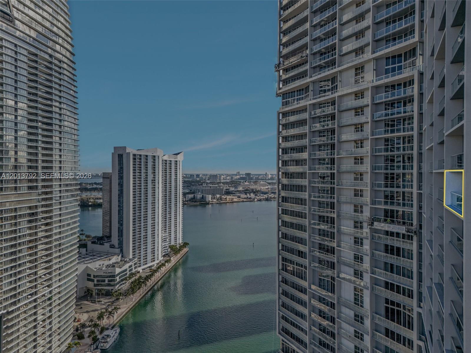 ICONBRICKELL CONDO NO 1 - Residential Lease
