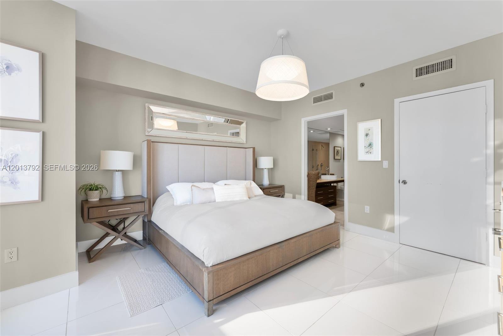 ICONBRICKELL CONDO NO 1 - Residential Lease