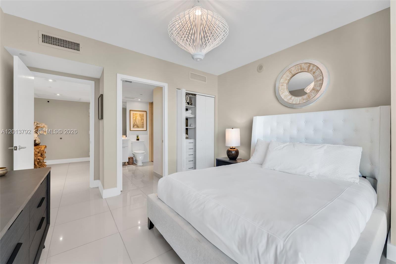 ICONBRICKELL CONDO NO 1 - Residential Lease